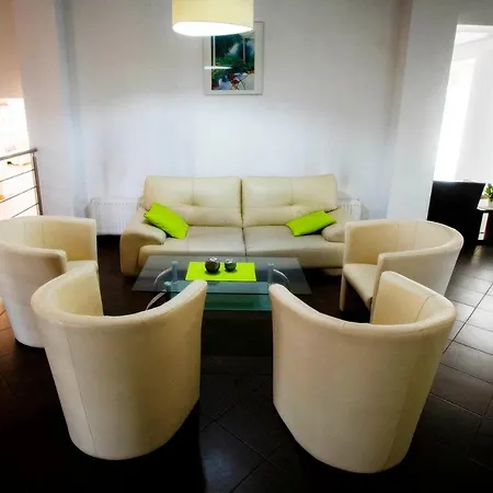 Luka Hotel 3*