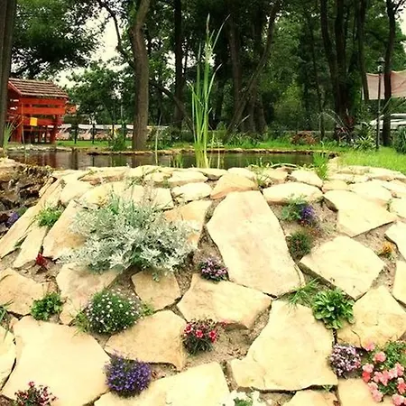 Luka Hotel 3*
